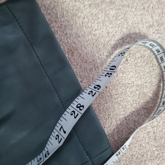 7 for All Mankind Grey Faux Leather Straight Leg Pants XS - Picture 8 of 9